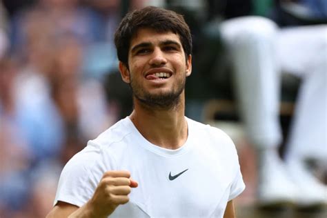 Carlos Alcaraz revela el secreto para controlar sus nervios en Wimbledon: gritar y sonreír